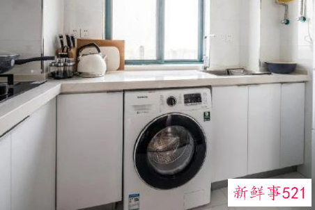 洗衣机摆放在哪里最合适