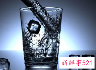 喜欢喝凉水的人容易肥胖嘛