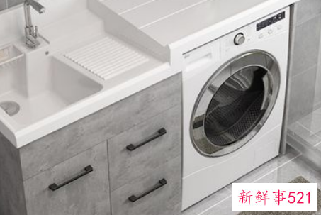 洗衣机摆放在哪里最合适