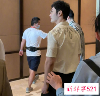 《中餐厅5》低调录制,龚俊带锅上节目成亮点