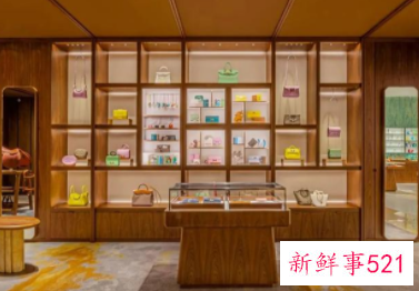 爱马仕落户河南郑州，市民疯狂排队四个时