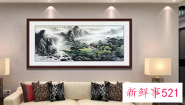 客厅沙发后面挂什么画比较好