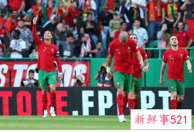 C罗4分钟梅开二度助葡萄牙斩获首胜