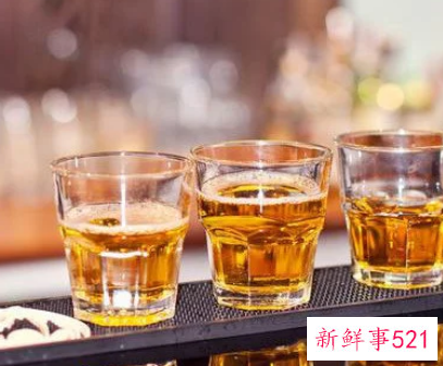 巧妙评价领导的缺点喝酒伤身