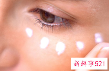 熬夜熬出来的黑眼圈怎么去除