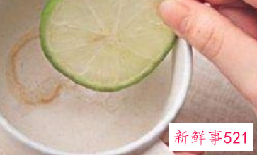 如何洗杯子里的茶垢