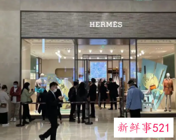 爱马仕落户河南郑州，市民疯狂排队四个时