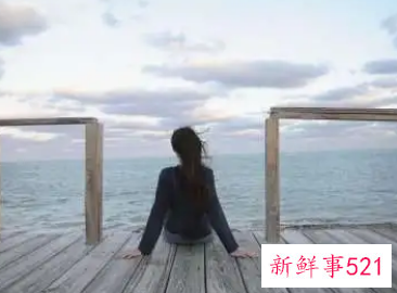 女人梦见死亡多年的人叫我的名字