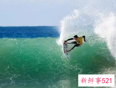 冲浪会不会掉水里