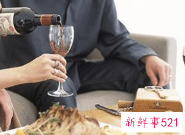 领导陪酒吃饭说话技巧