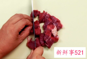 鲜牛肉火锅做法