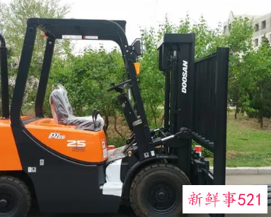 梦见叉车叉东西