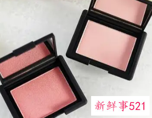 腮红是在散粉前还是散粉后