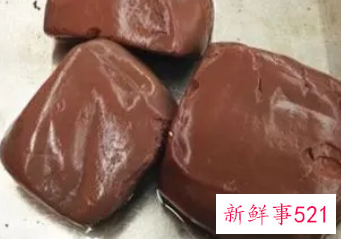 吃猪血拉黑便是排毒吗