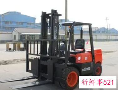 梦见叉车叉东西