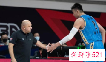 季后赛参赛球队29号抵南昌