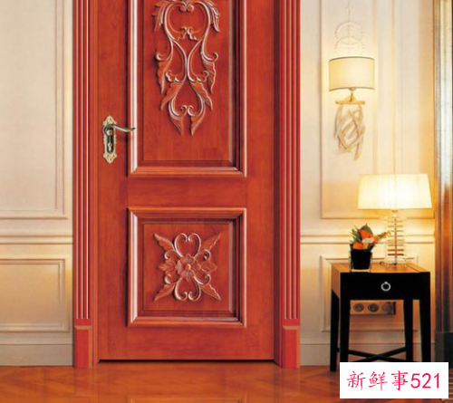 家里装修门什么颜色最好