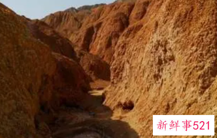 梦见小土丘什么意思