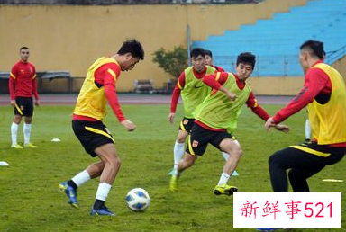 国足隔离结束,李霄鹏和部分国脚留在上海