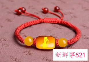 1994年属狗女适合戴金吗