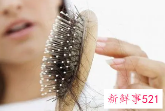 我国脱发人群逐渐年轻化,每6人就有1人脱发