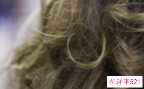 梦到自己大把掉头发是什么意思