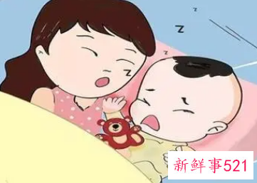 一个月宝宝为什么妈妈抱要哭