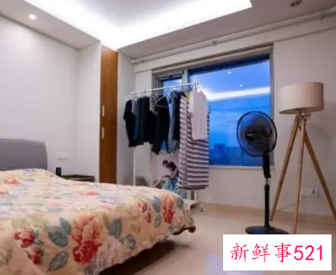 挂衣架应该放在卧室哪里