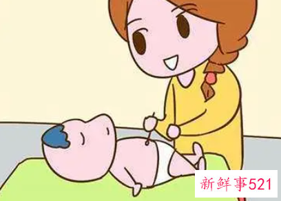 新生儿脐带擦拭的步骤