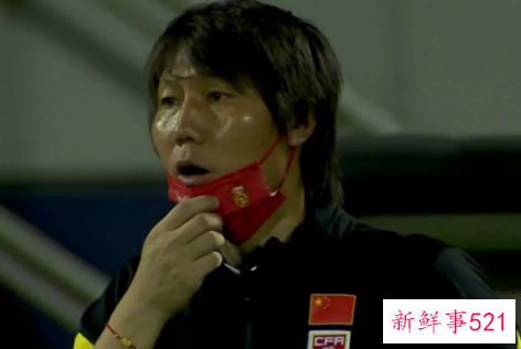 国足2-0胜菲律宾锁定小组第二