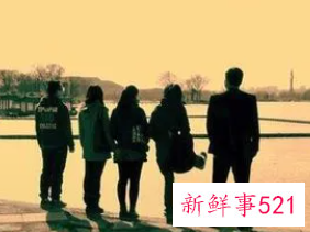 梦见不同时期的同学