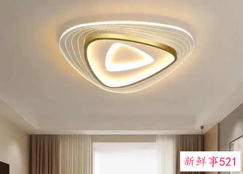 房间里开什么颜色的灯好