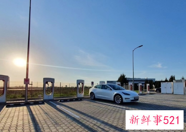 特斯拉被曝远程锁汽车续航,解锁需另掏3万元