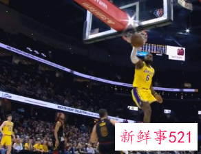 詹姆斯上演海报式隔扣,湖人重回西部第9