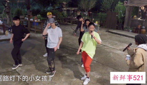 张艺兴《向5》心思细腻情商高