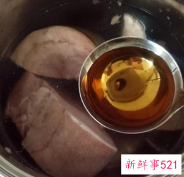 煮酱猪肉的家常做法