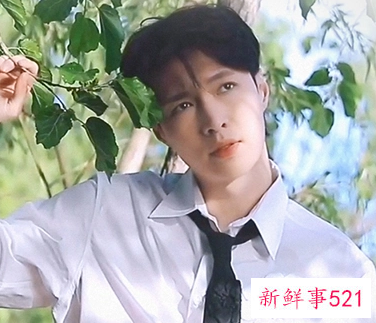 张艺兴《向5》心思细腻情商高