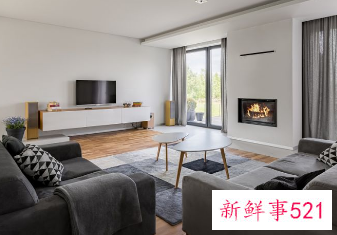 空调柜机上适合摆放什么