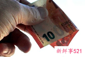 梦到给别人五百块钱