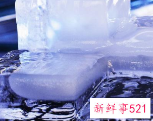 如何在路上保存冰块