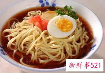 梦见吃面条周公解梦原版