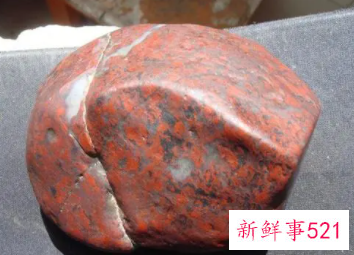 梦见鸡血石的寓意