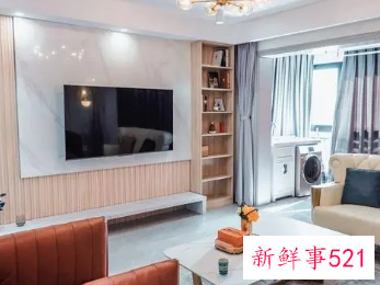 电视机旁边摆什么装饰好看