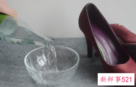 怎么清理绒面鞋子