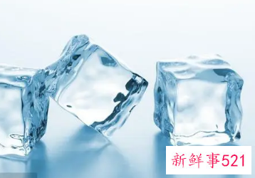 如何在路上保存冰块