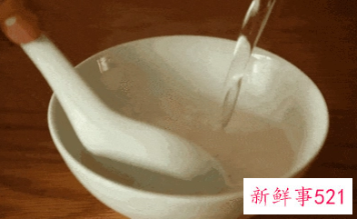 饭前用热水烫碗筷真的能消毒吗