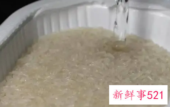 自热米饭是谁发明的