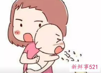 孩子爱吐奶是怎么回事