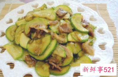 蒜苔西葫芦炒肉的做法