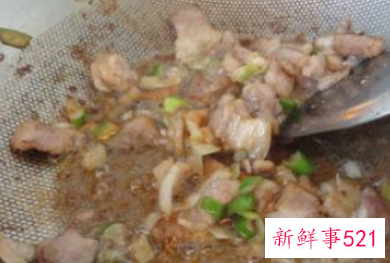 蒜苔西葫芦炒肉的做法